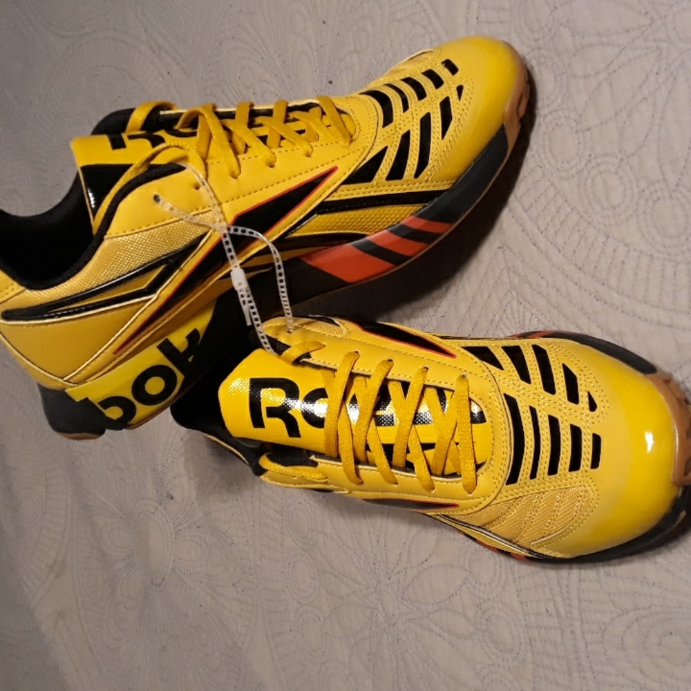 Reebok size 9.5 men's